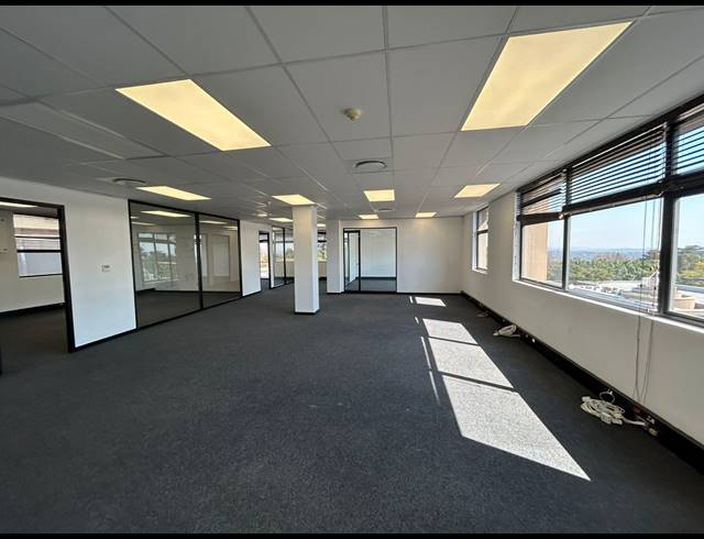 298M² OFFICE TO LET IN SANDTON CENTRAL